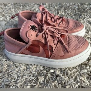 Nike platform shoes, Woman’s size 6